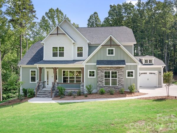 106 Windbluff Court , Statesville, NC 28677