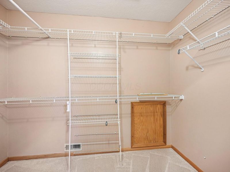 1502 Markland Street, Columbus, OH 43235 Photo 22