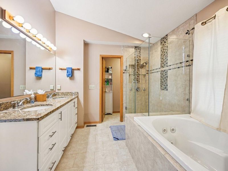 1502 Markland Street, Columbus, OH 43235 Photo 25