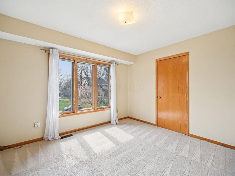 1502 Markland Street, Columbus, OH 43235 Photo 29