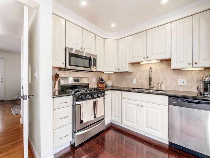 569 Loveman Avenue, Worthington, OH 43085 Photo 13