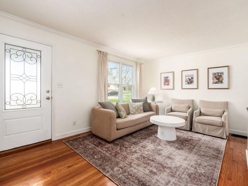 569 Loveman Avenue, Worthington, OH 43085 Photo 6