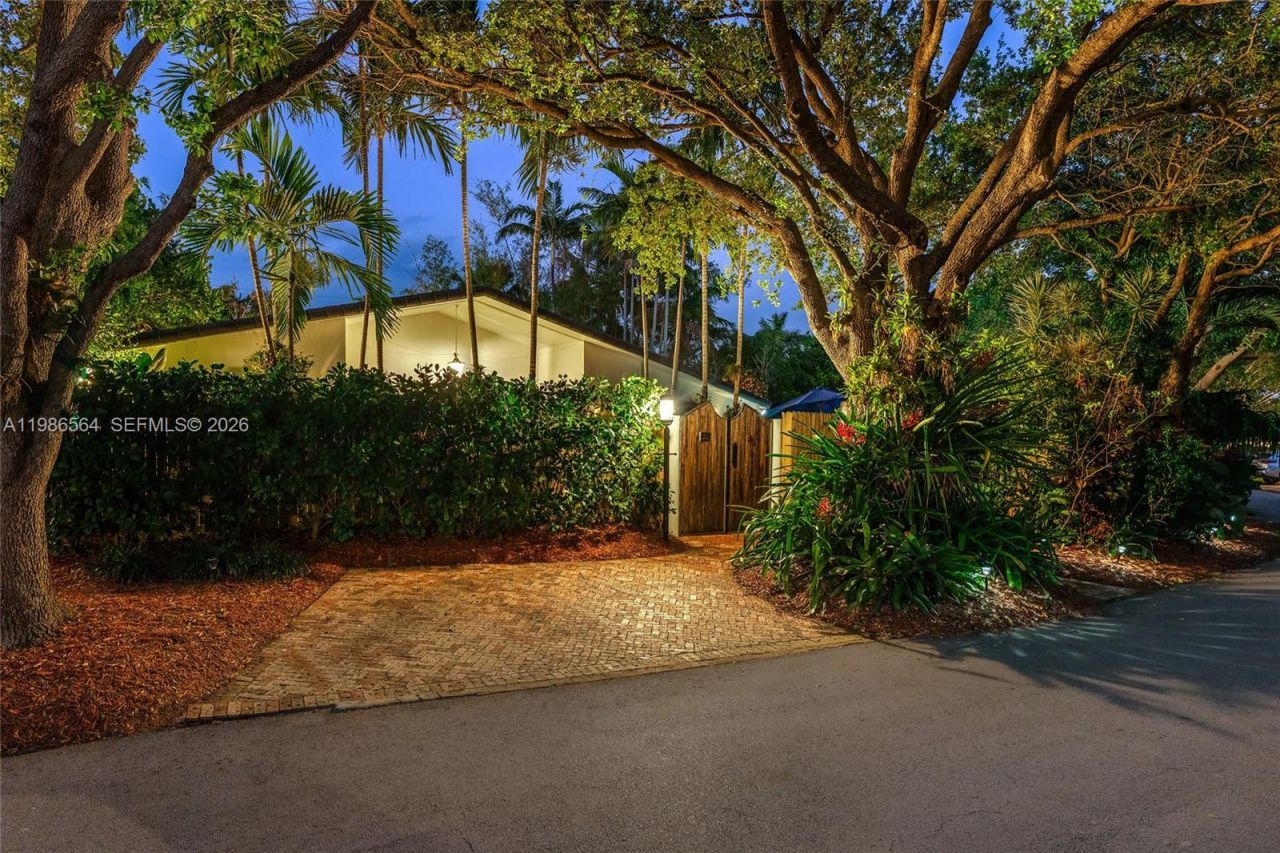 269 Cranwood Dr , Key Biscayne, FL 33149 Photo