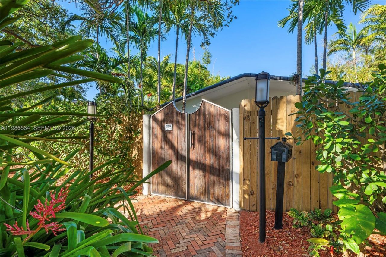 269 Cranwood Dr , Key Biscayne, FL 33149 Photo