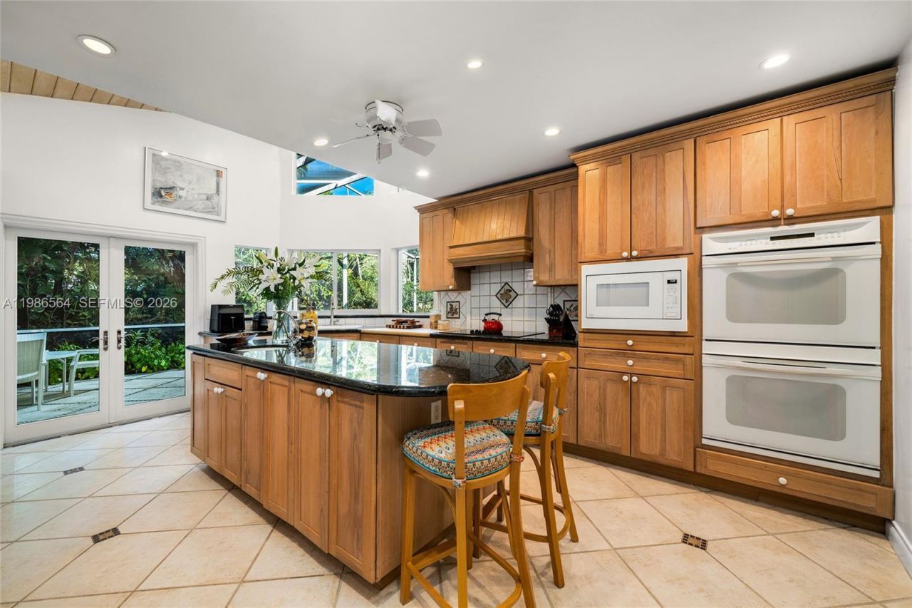 269 Cranwood Dr , Key Biscayne, FL 33149 Photo