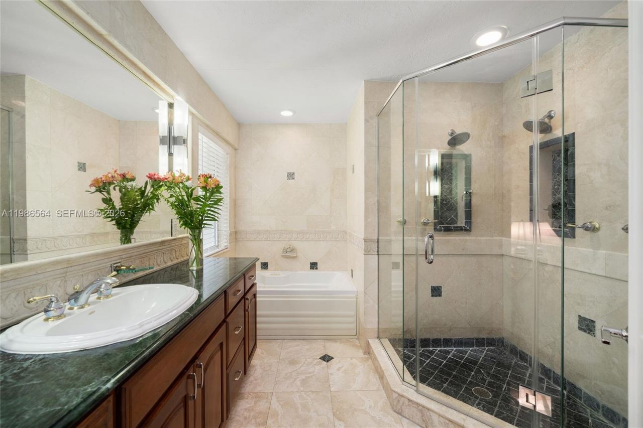 269 Cranwood Dr , Key Biscayne, FL 33149 Photo