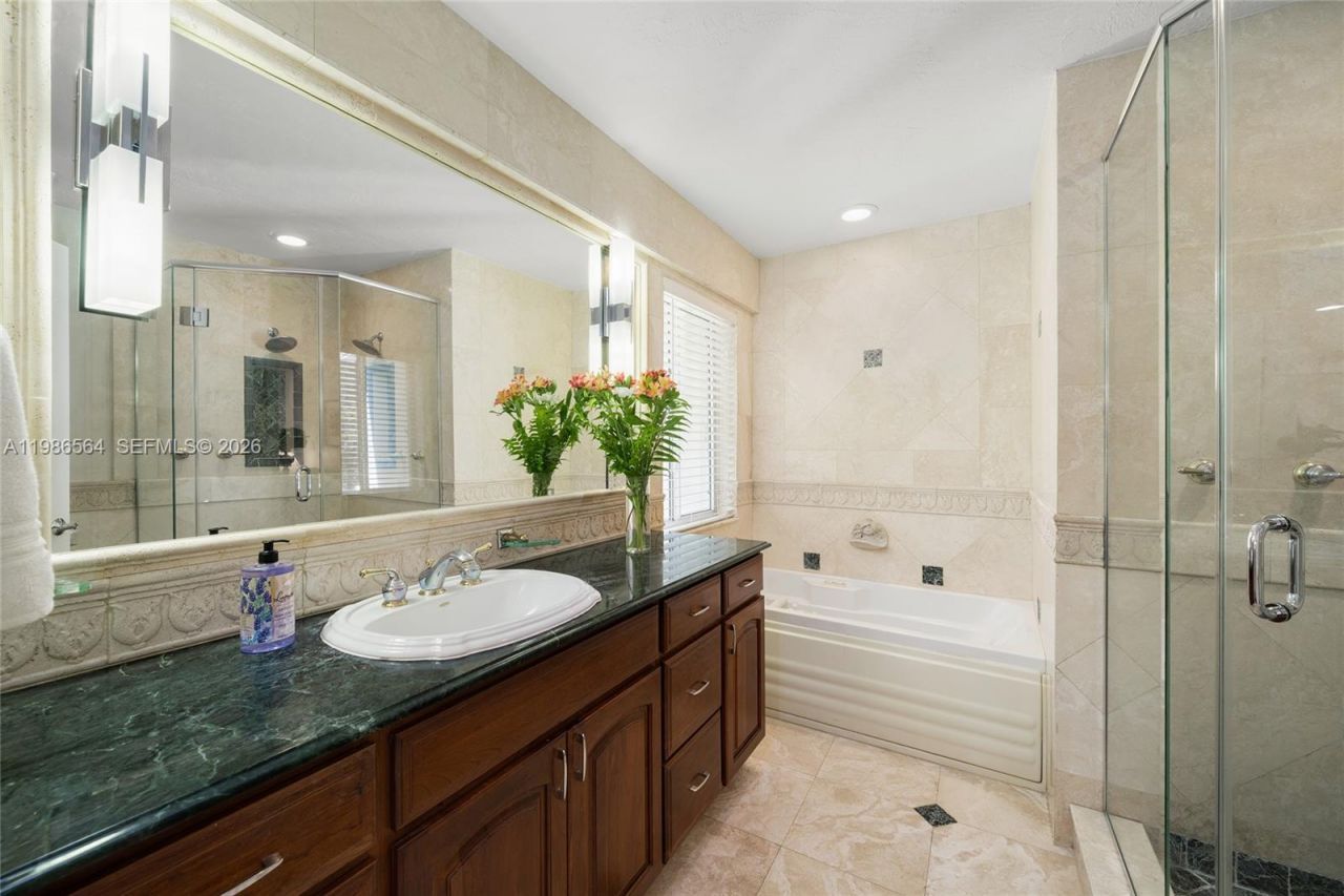 269 Cranwood Dr , Key Biscayne, FL 33149 Photo