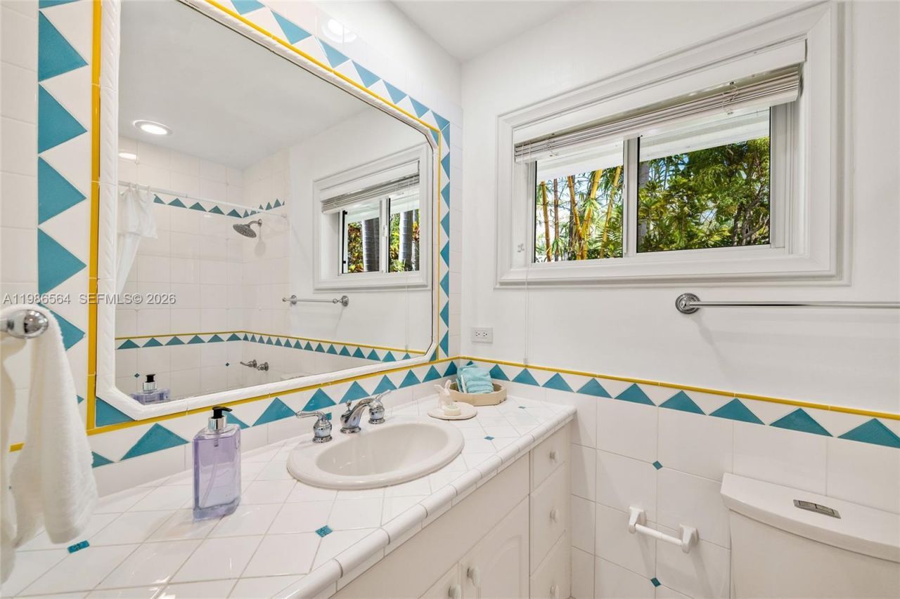 269 Cranwood Dr , Key Biscayne, FL 33149 Photo