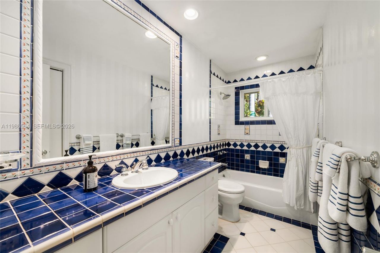 269 Cranwood Dr , Key Biscayne, FL 33149 Photo