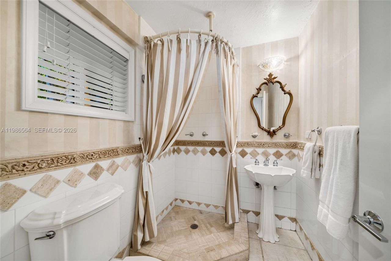 269 Cranwood Dr , Key Biscayne, FL 33149 Photo