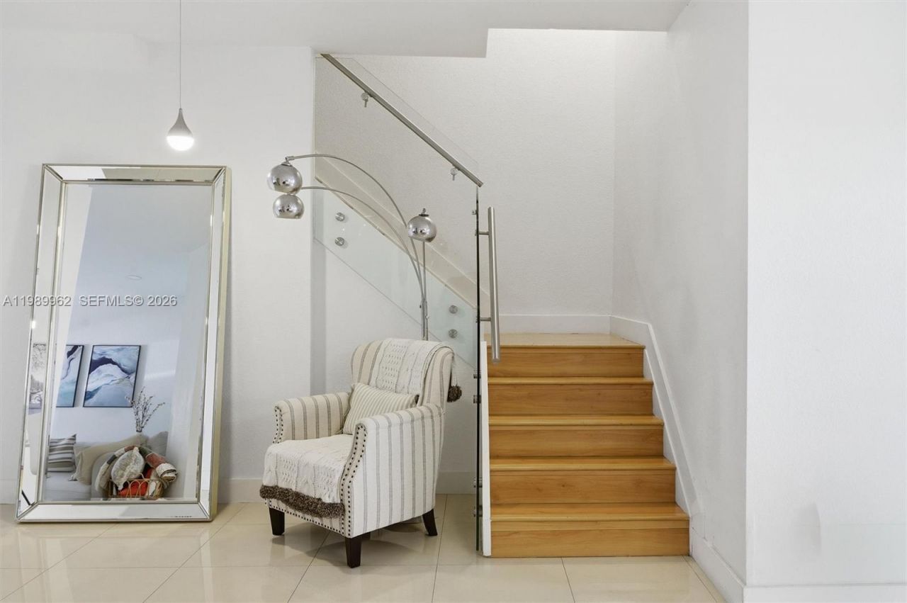 10319 NW 30th Ter , Doral, FL 33172 Photo