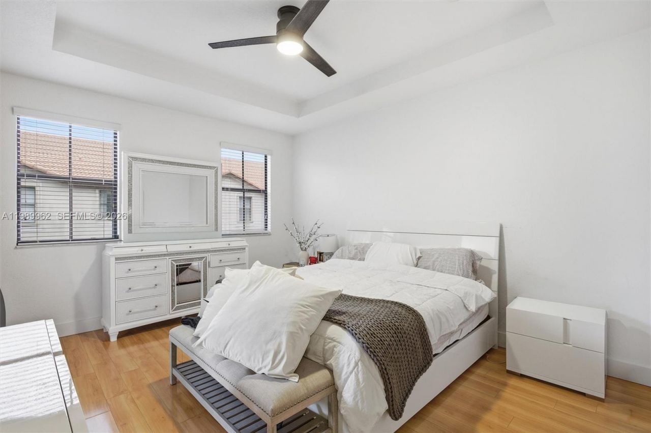 10319 NW 30th Ter , Doral, FL 33172 Photo