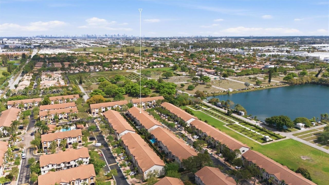 10319 NW 30th Ter , Doral, FL 33172 Photo