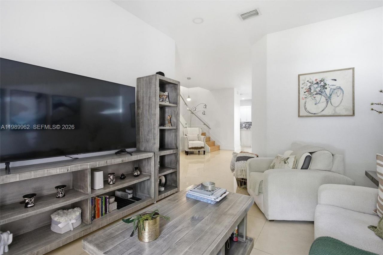 10319 NW 30th Ter , Doral, FL 33172 Photo