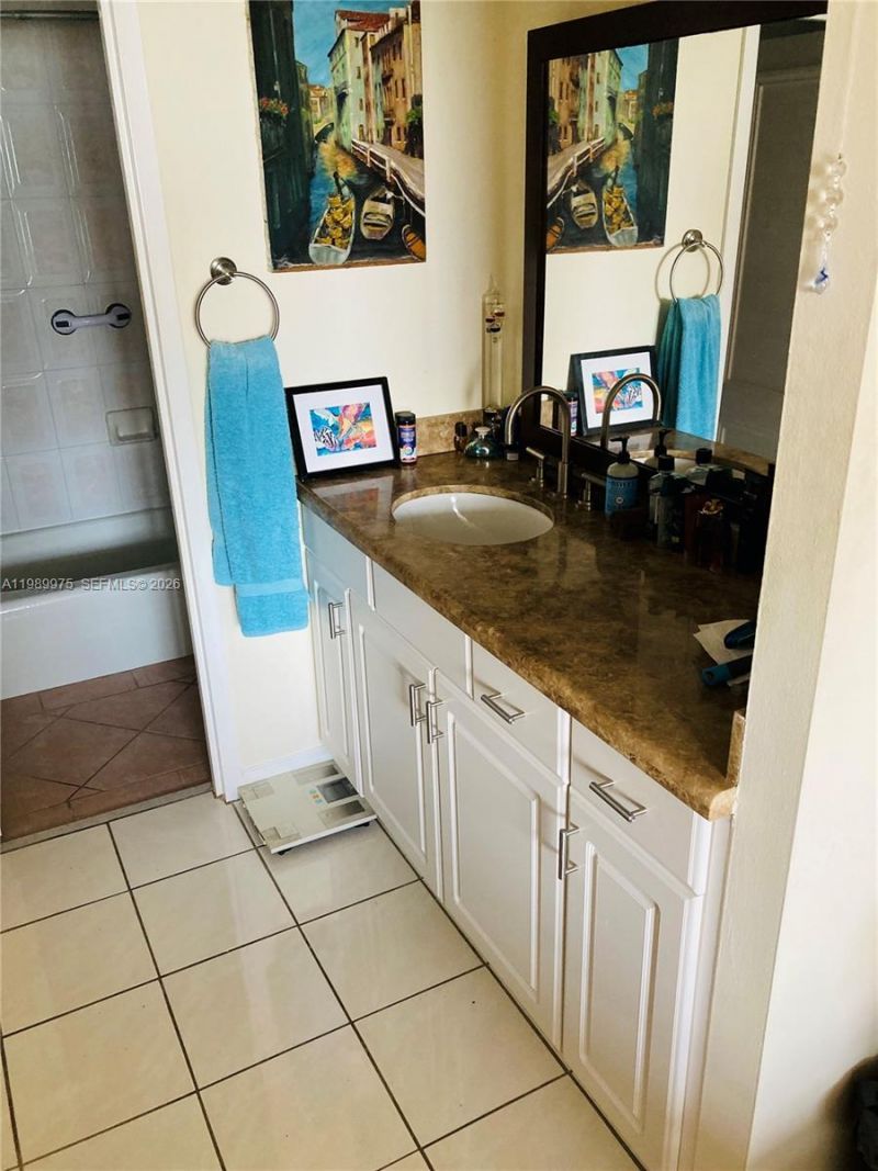 2333 Brickell Ave, Unit 2614, Miami, FL 33129 Photo