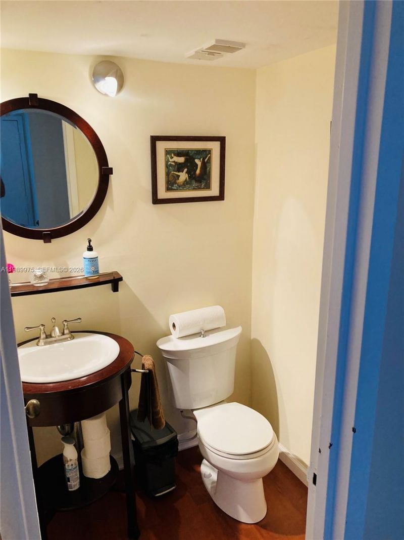 2333 Brickell Ave, Unit 2614, Miami, FL 33129 Photo