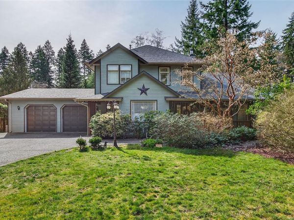 8856 McLarey Ave, Black Creek, BC V9J 1A3