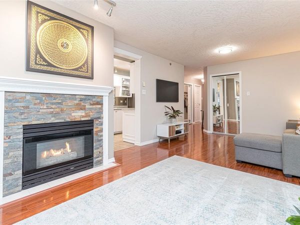 545 Manchester Rd, Unit 112, Victoria, BC V8T 5H6