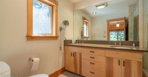 710 Fallen Leaf Road, South Lake Tahoe, CA 96150 Photo