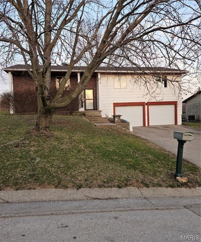 522 Head Lane, Hannibal, MO 63401 Main Photo