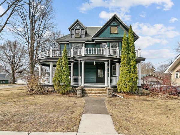 215 Bridge Street, Markesan, WI 53946