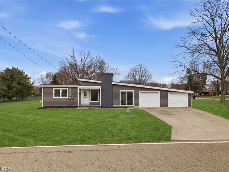 266 Barnes Drive, Tallmadge, OH 44278 Photo 2