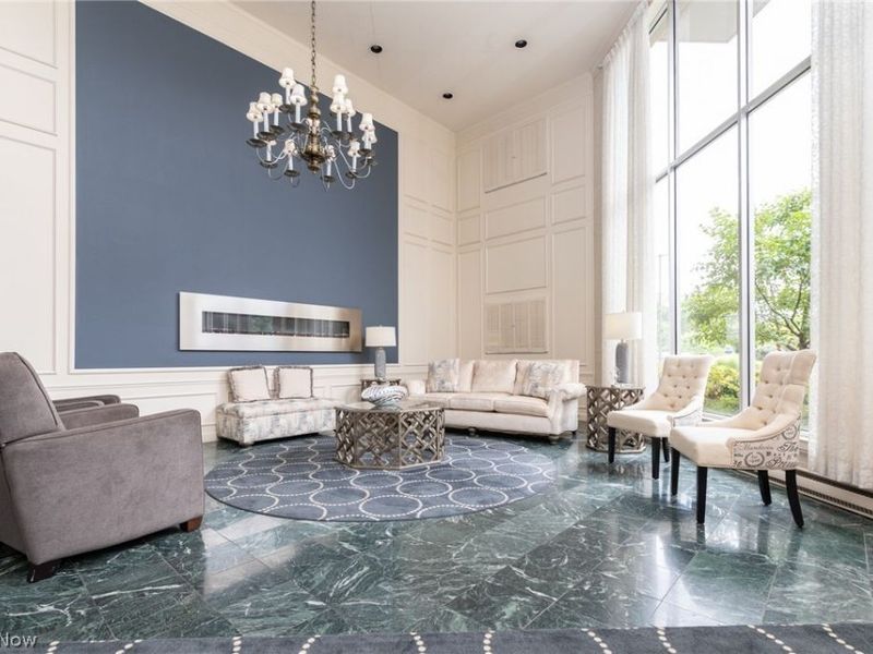 2112 Acacia Park Drive, Unit 220, Lyndhurst, OH 44124 Photo 18