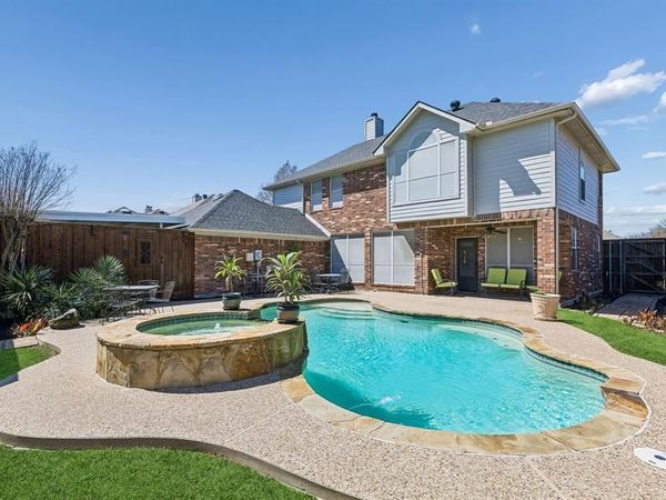 2710 Winterberry Drive, Rowlett, TX 75089