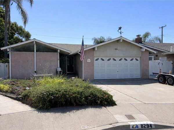 8294 E Carburton, Long Beach, CA 90808