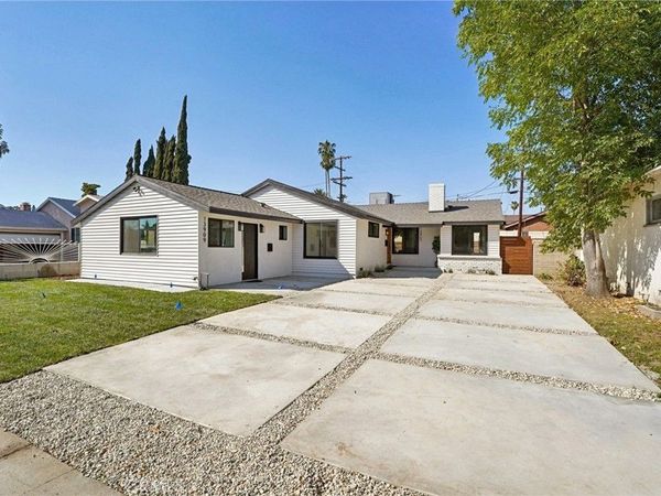 13907 Wyandotte Street, Van Nuys, CA 91405