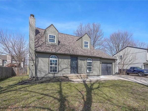 804 Parma Way, Gardner, KS 66030