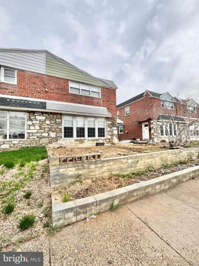 1827 ARNOLD STREET  Philadelphia, PA 