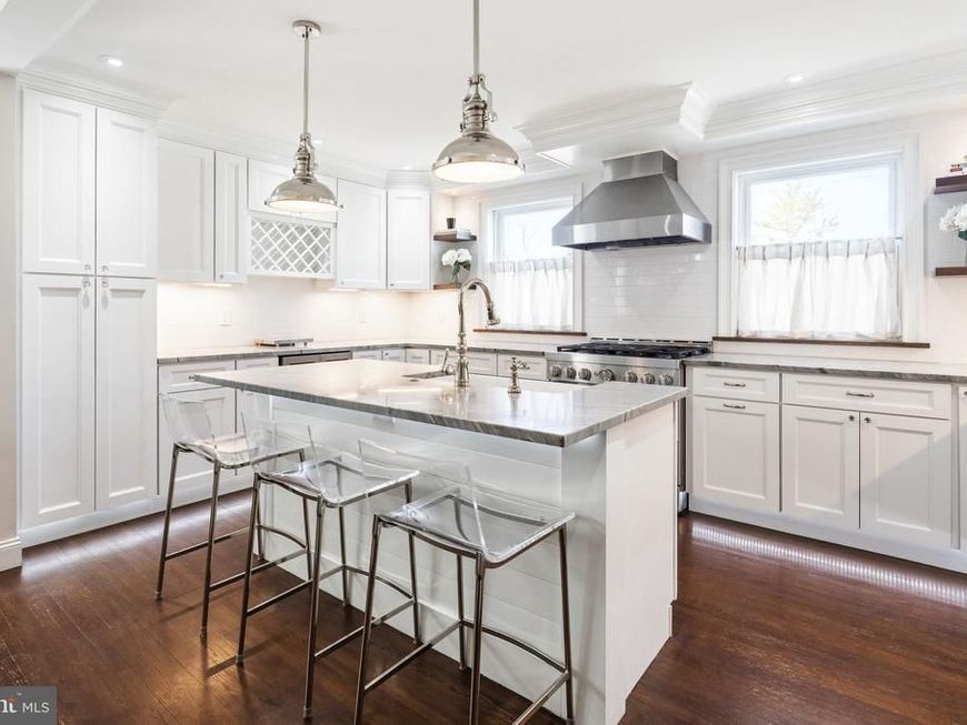 7529 Valley Avenue, Philadelphia, PA 19128 Main Photo