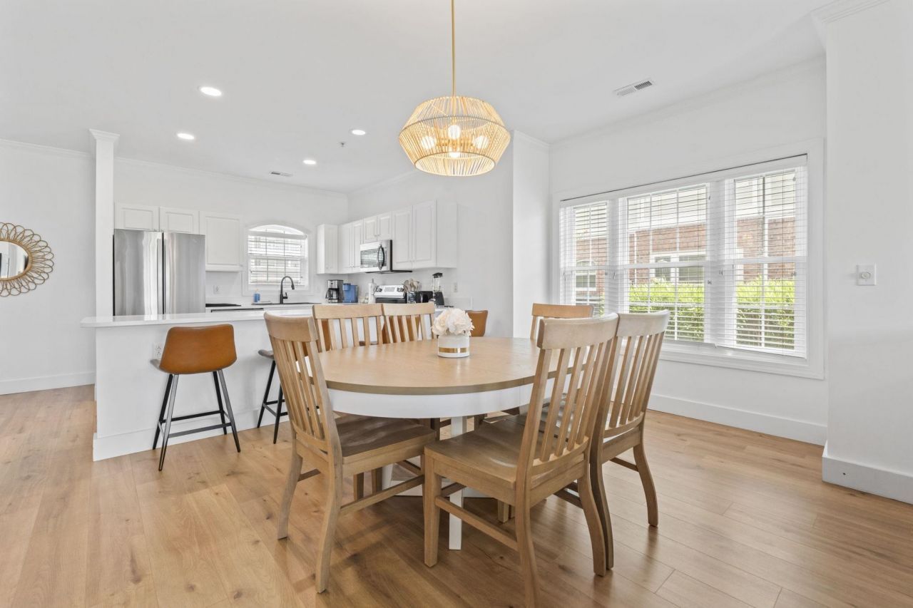 4881 Dahlia Ct. Photo 10