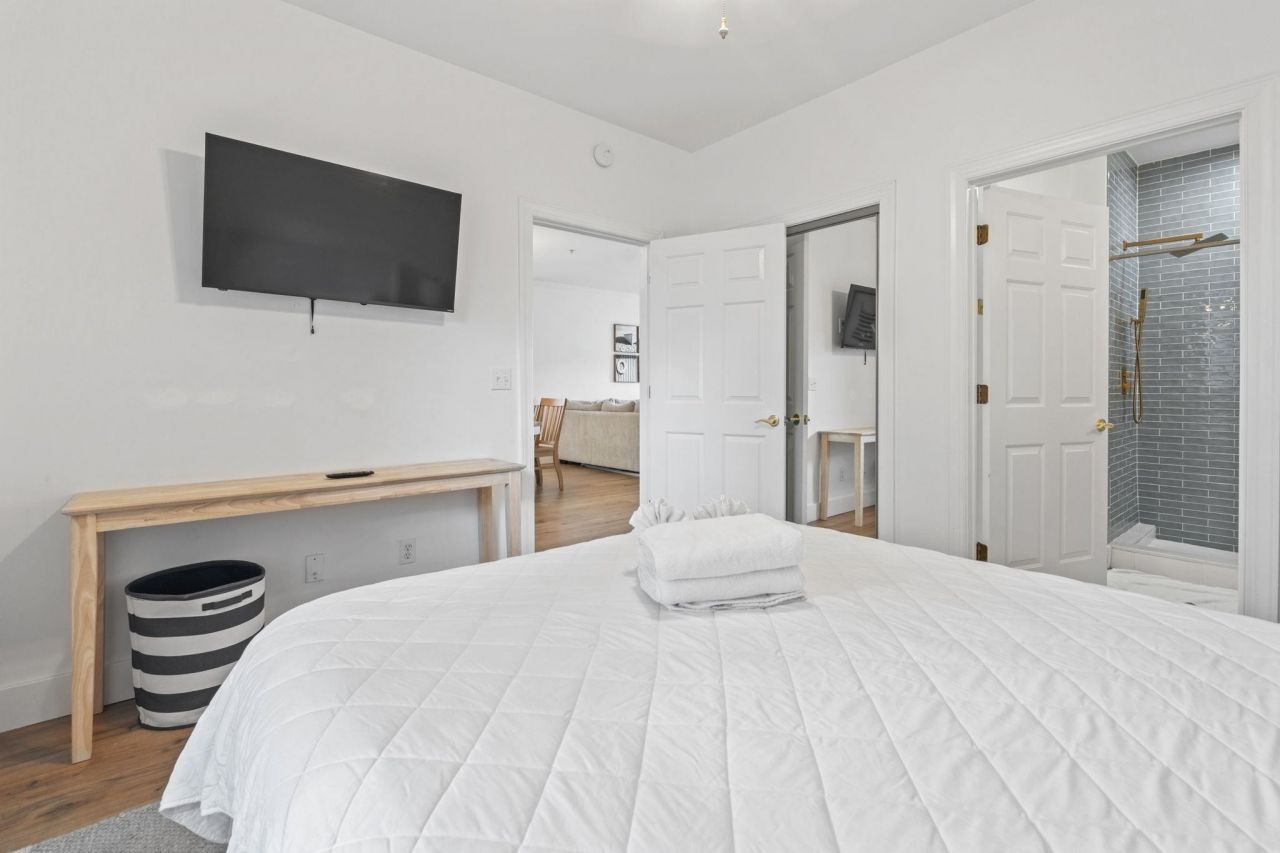 4881 Dahlia Ct. Photo 12