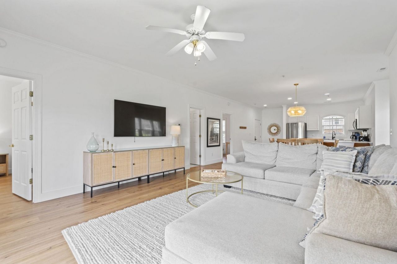 4881 Dahlia Ct. Photo 19