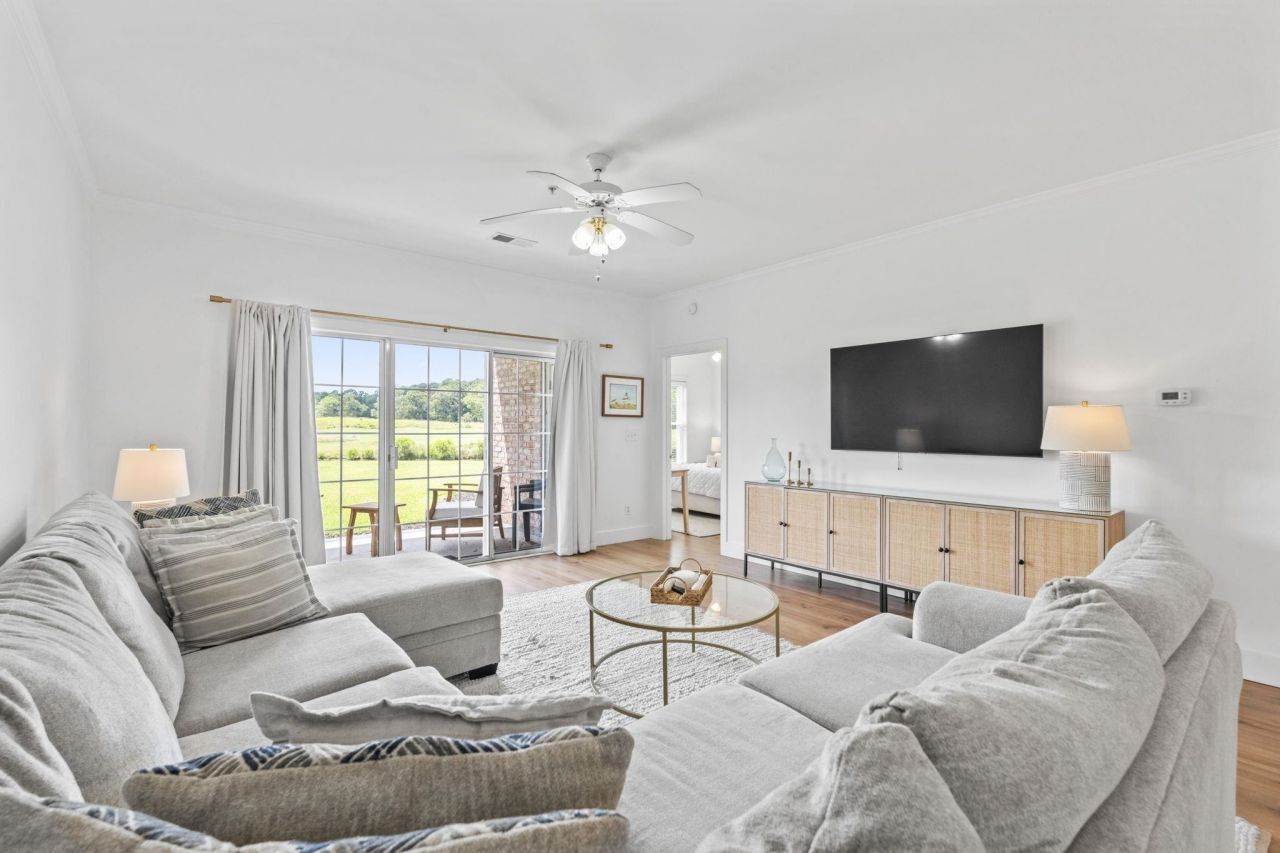 4881 Dahlia Ct. Photo 20