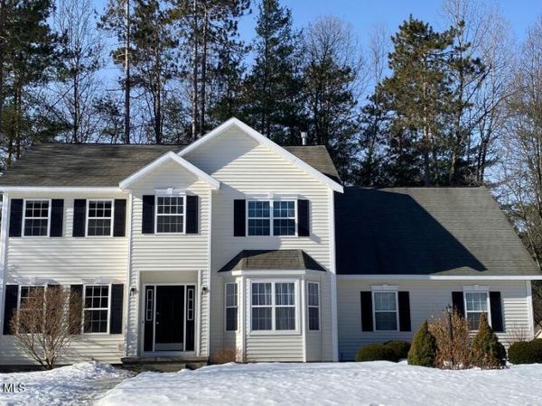 59 Glenburnie Drive, Gansevoort, NY 12831