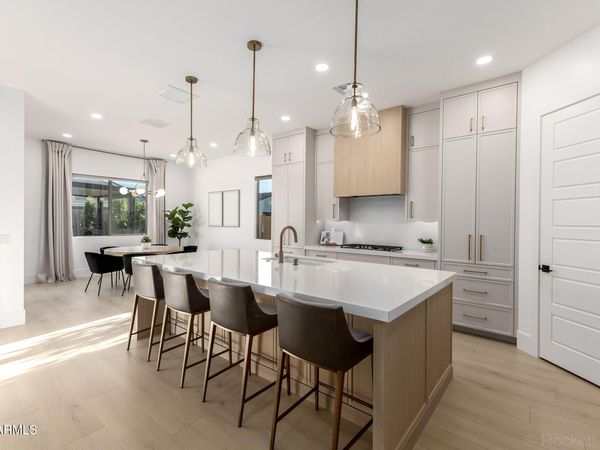 4423 W PARK VIEW Lane, Glendale, AZ 85310