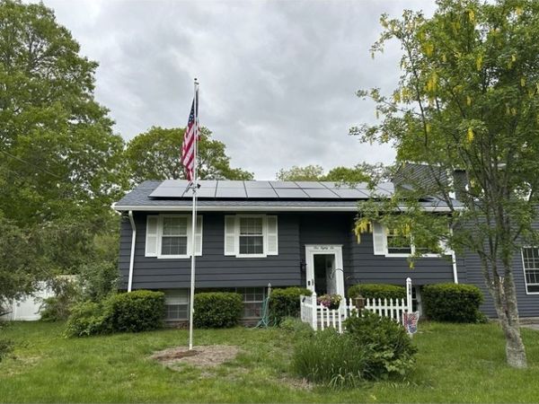 186 Walnut St, Barnstable, MA 02601