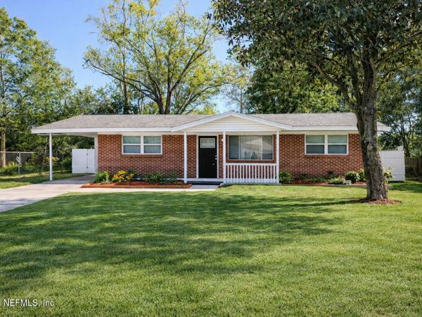 6978 ROBERT F KENNEDY Circle, Jacksonville, FL 32209