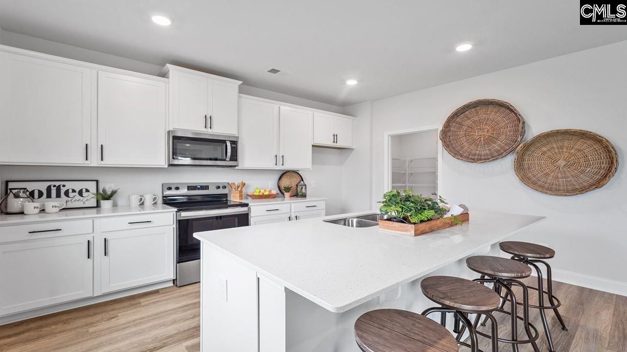 412 Lancashire Lane Photo 7