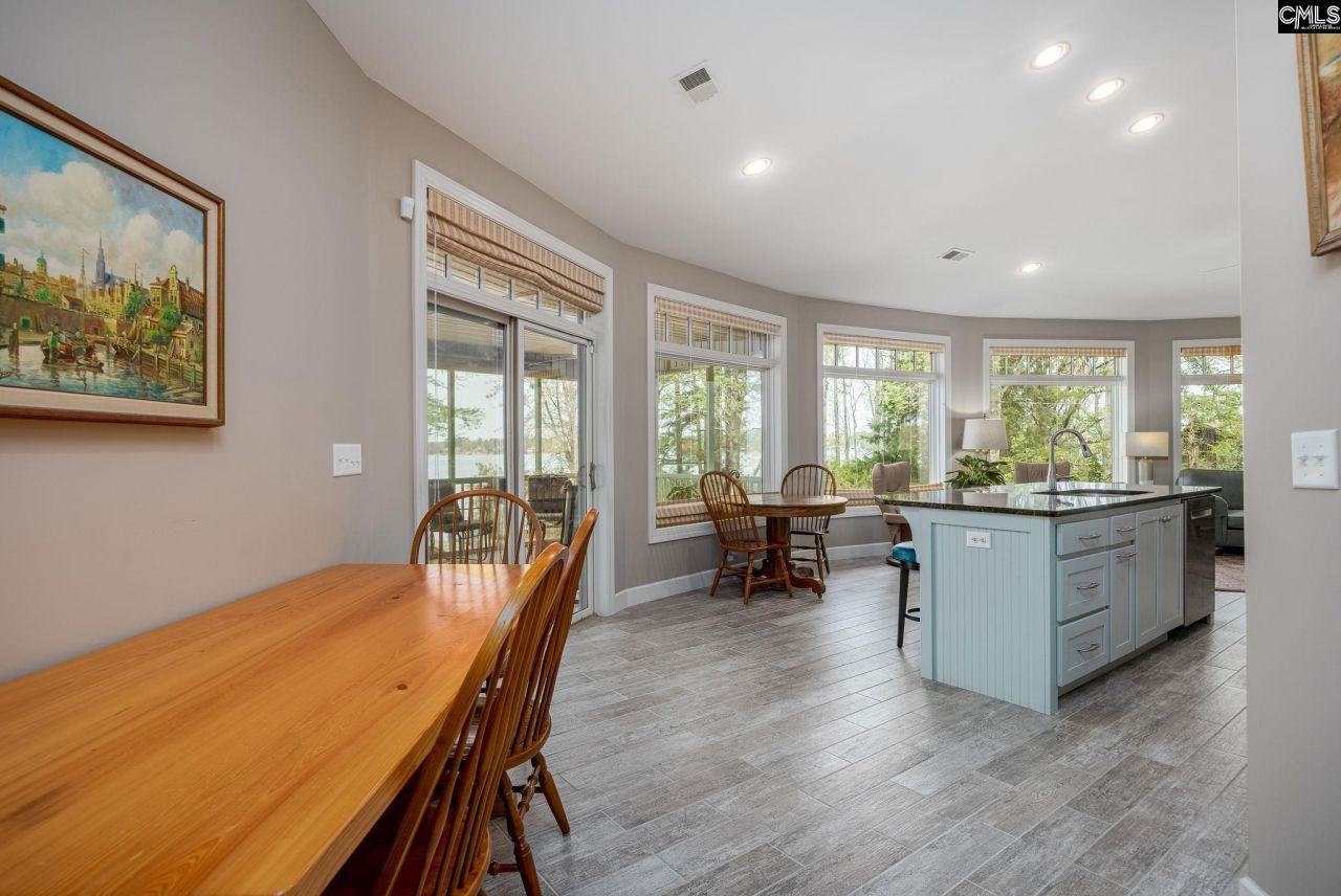 741 Wildwood Road Photo 13