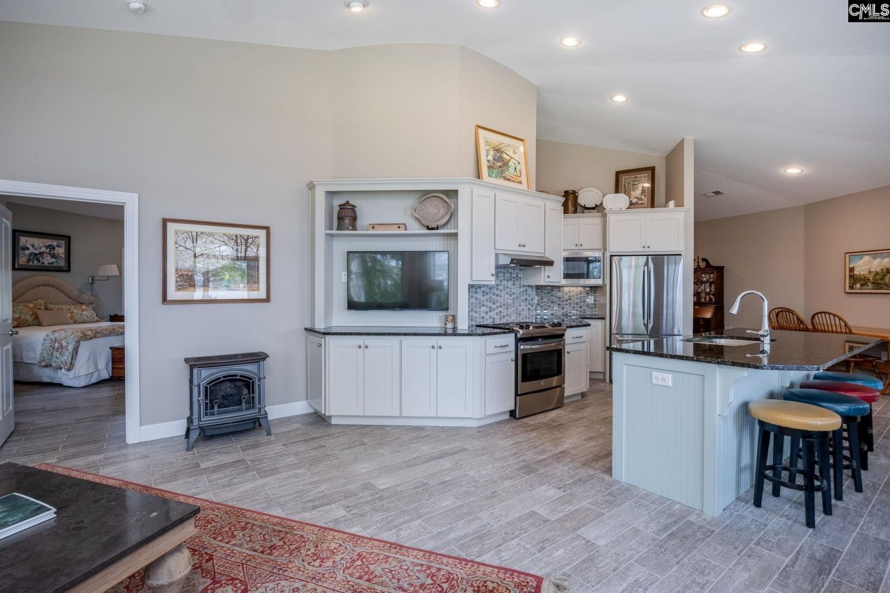 741 Wildwood Road Photo 21