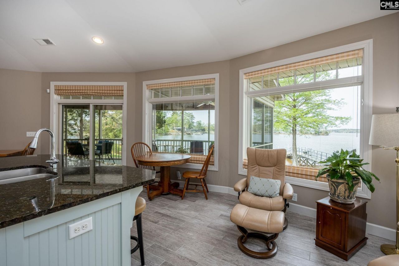 741 Wildwood Road Photo 23