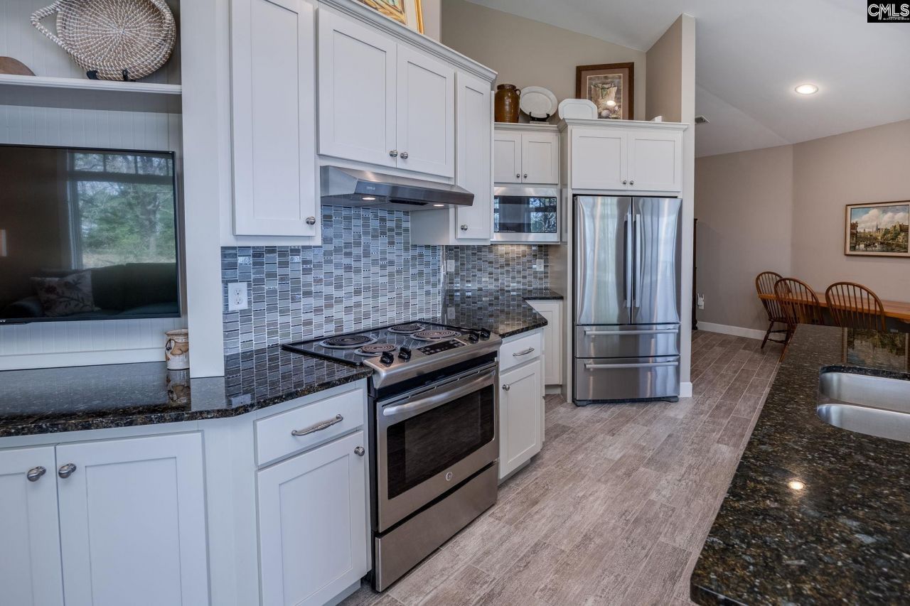 741 Wildwood Road Photo 25