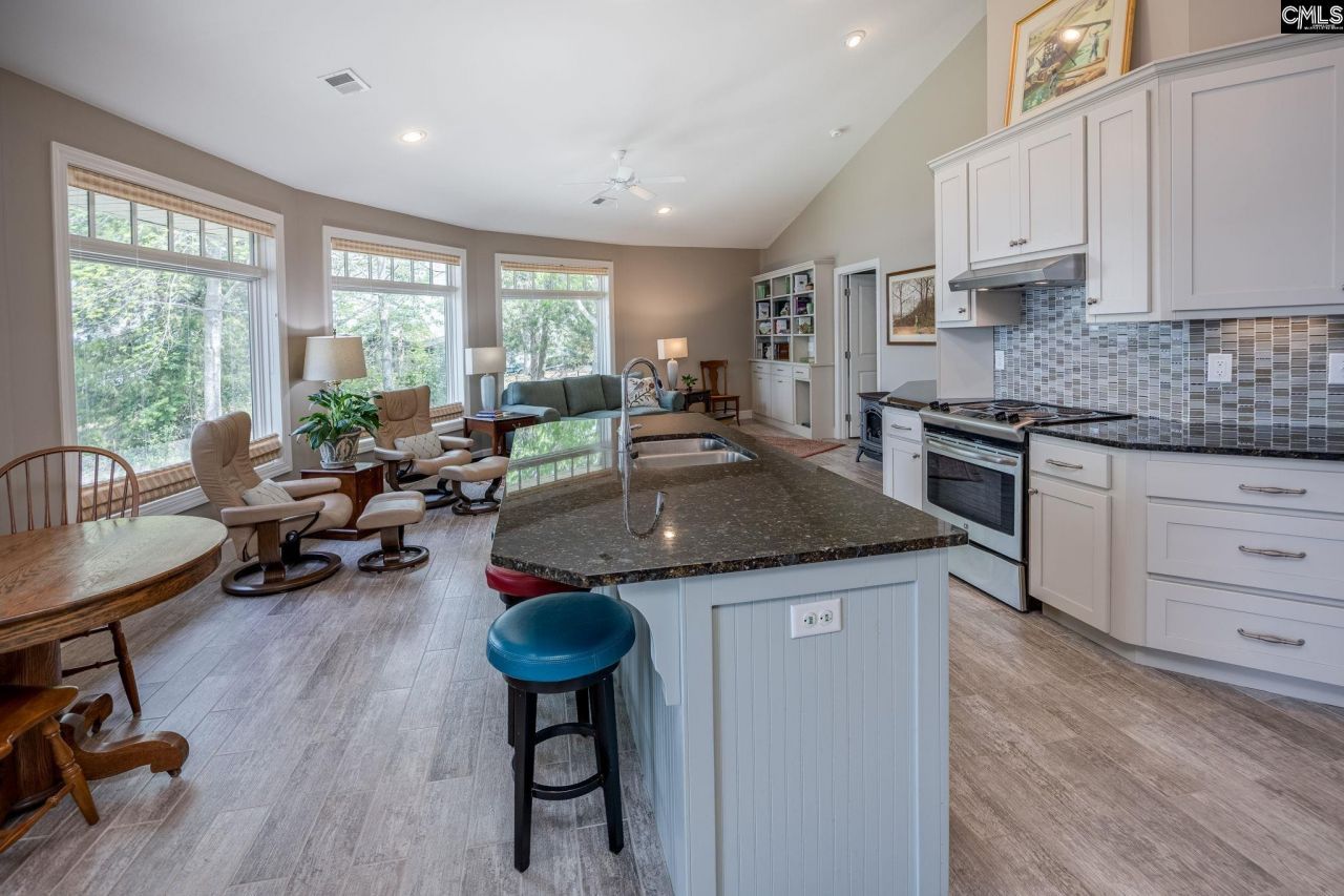 741 Wildwood Road Photo 29