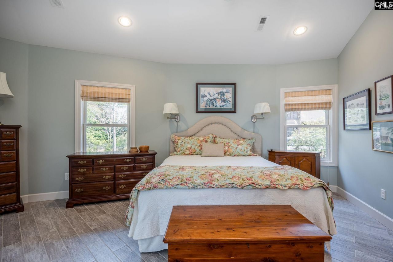 741 Wildwood Road Photo 35