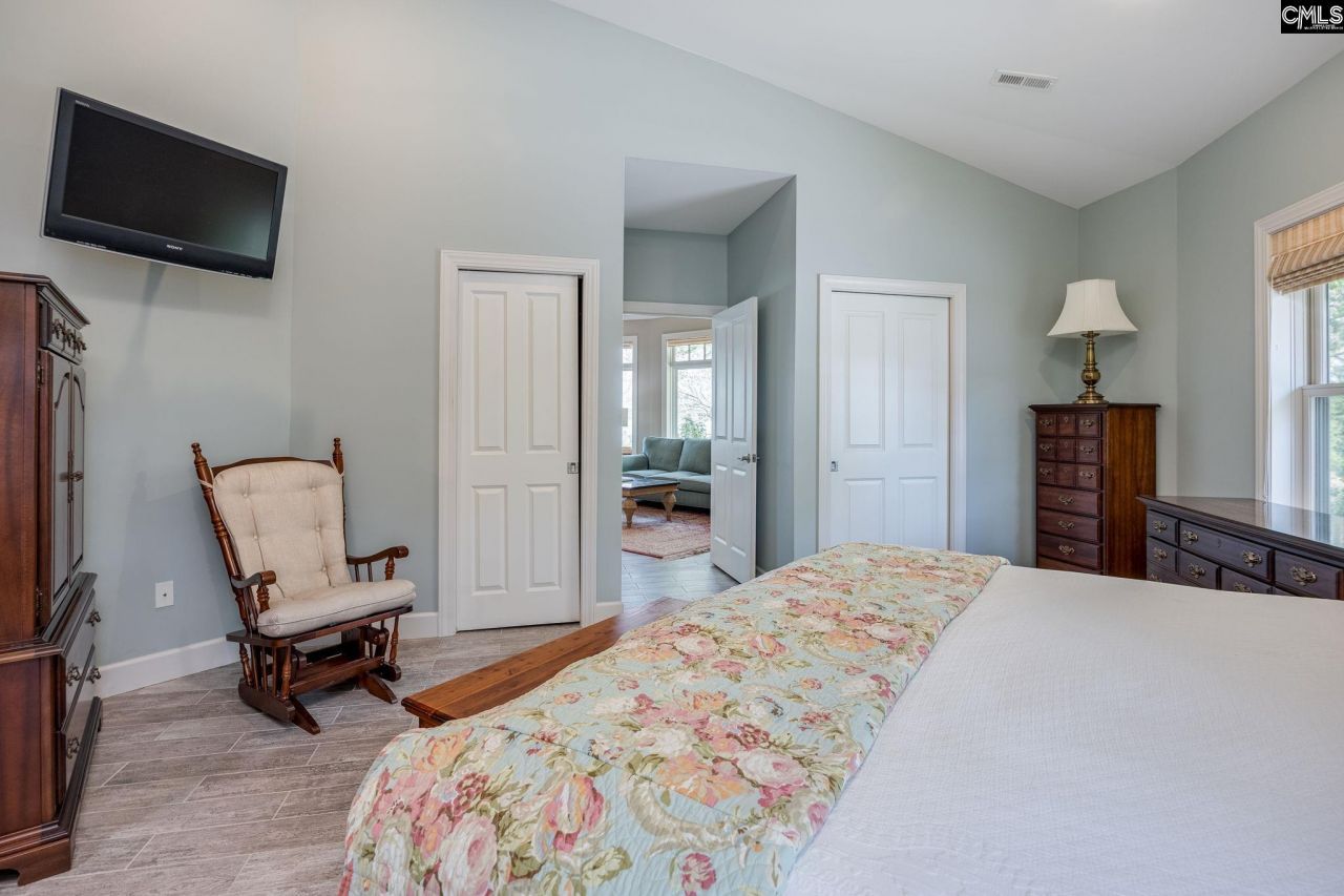 741 Wildwood Road Photo 37