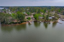 741 Wildwood Road photo 4